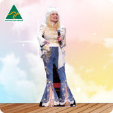 Dolly Patron In White Shirt and Blue Jeans Singing On Stage